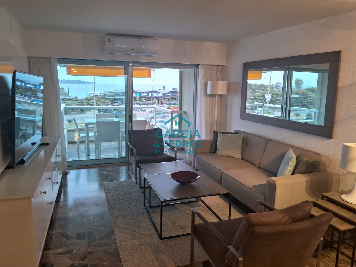 Apartamento ID.465 - Hermoso Departamento de 3 dormitorios en venta frente al mar. 
