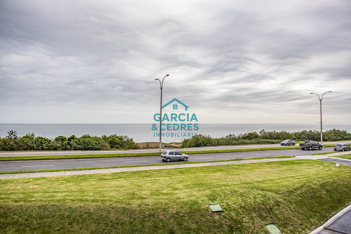 Apartamento ID.468 - Departamento de 3 dormitorios en venta. Gran Oportunidad en Mansa.