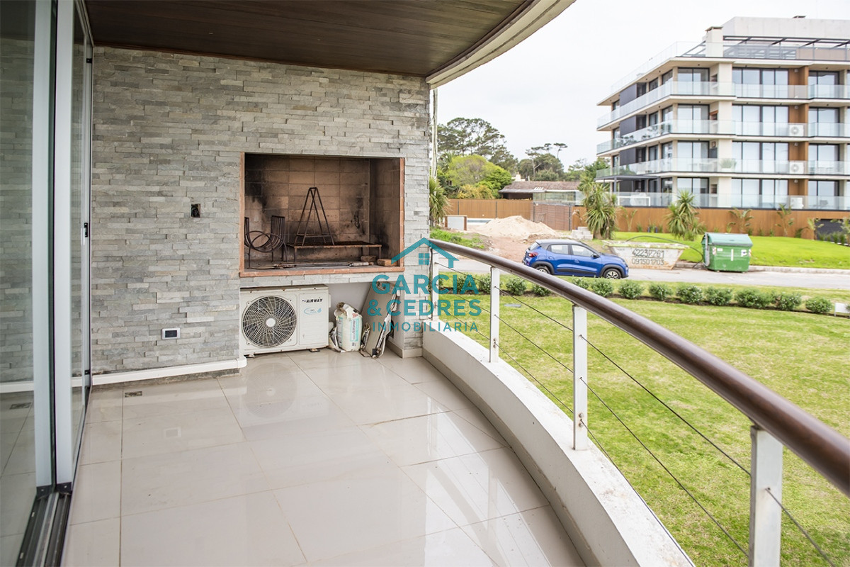 Apartamento ID.468 - Departamento de 3 dormitorios en venta. Gran Oportunidad en Mansa.