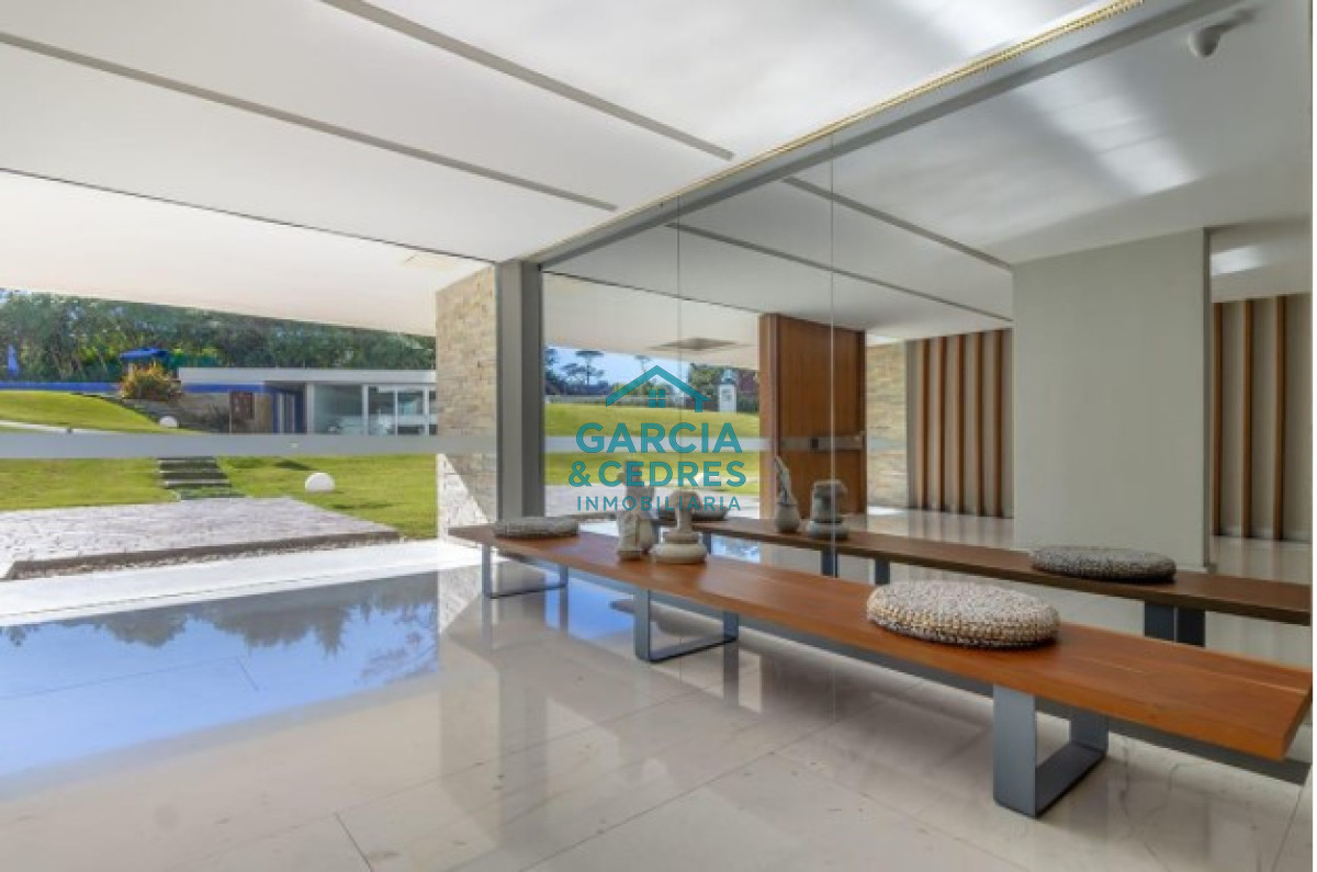 Apartamento ID.449 - En venta apartamento de 3 dormitorios en excelente ubicacion, Pinares Punta del Este