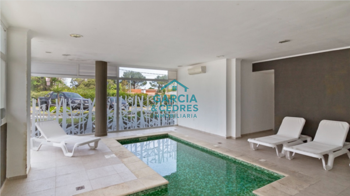 Apartamento ID.152 - Vende apartamento en playa mansa de 1 dormitorio con parrillero, Punta del Este 