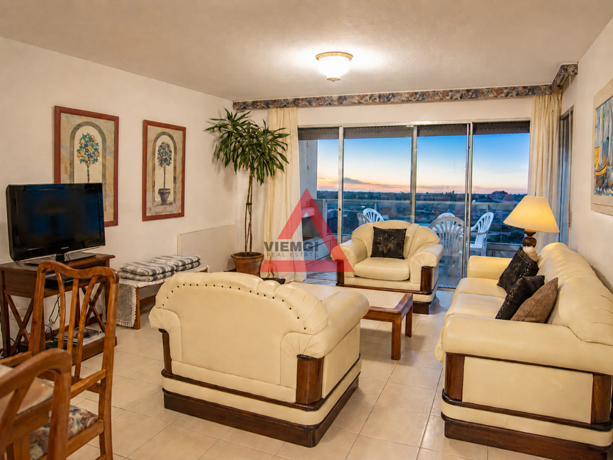 Apartamento ID.263 - Departamento de 3 dormitorios en venta - El Torreon