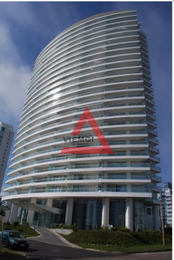 Apartamento ID.332 - Departamento en venta en Seasons Tower, a metros del mar.