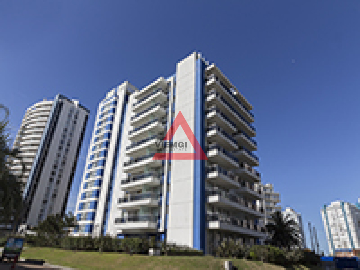 Apartamento ID.360 - En venta apartamento con agradable vista de 2 dormitorios, en Brava Punta del Este 