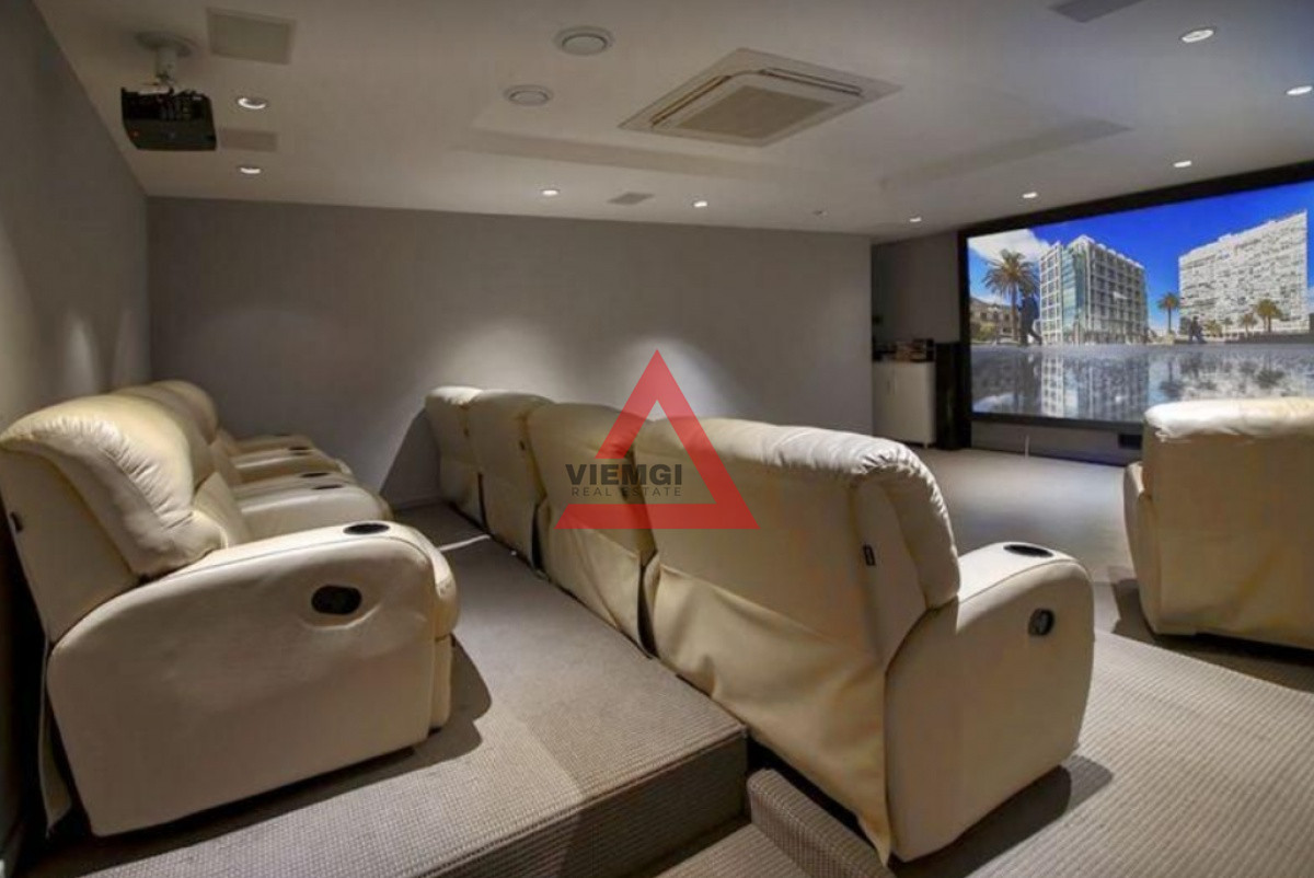 Apartamento ID.314 - Departamento de 2 suites + depedencia en venta Frente al mar.