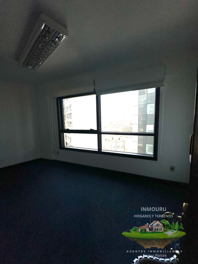 Oficina ID.350 - Oficina en Ciudad Vieja, excelente ubicación y vistas. VENTA O ALQUILER