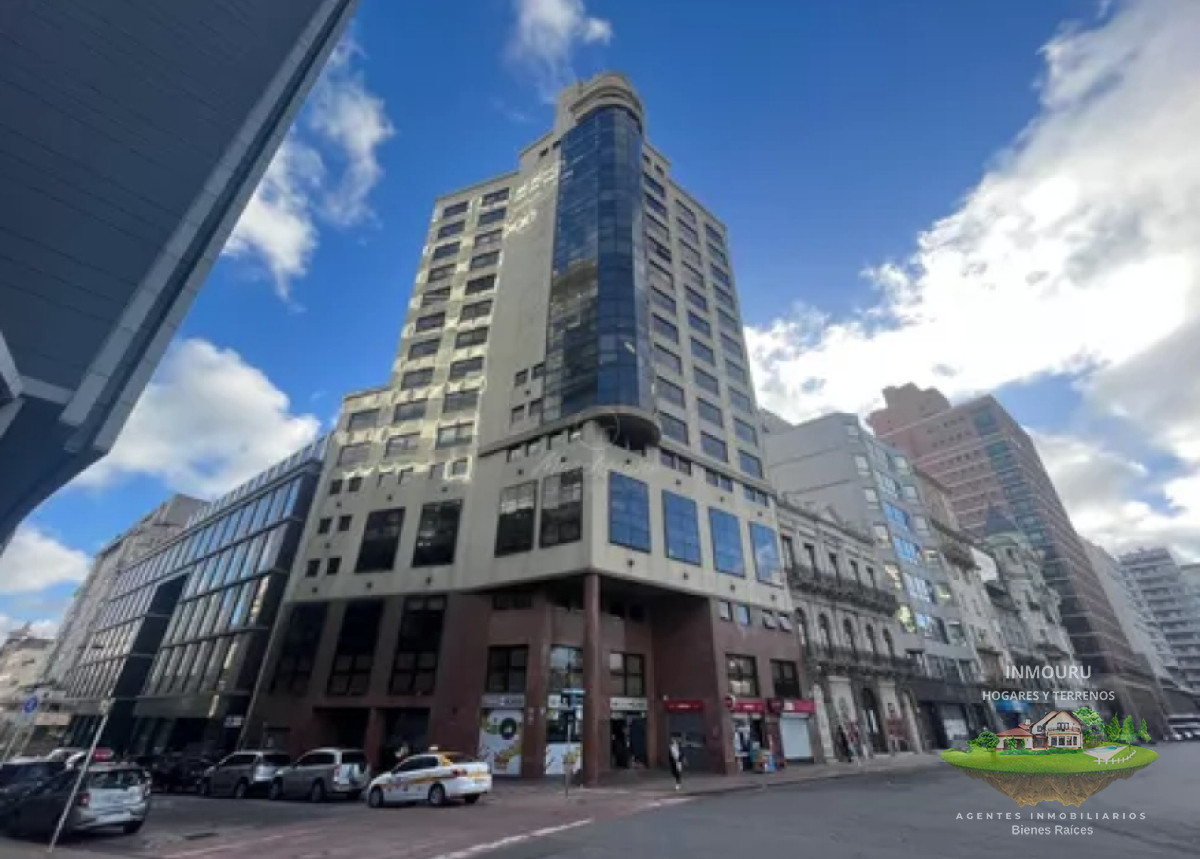Oficina ID.350 - Oficina en Ciudad Vieja, excelente ubicación y vistas. VENTA O ALQUILER