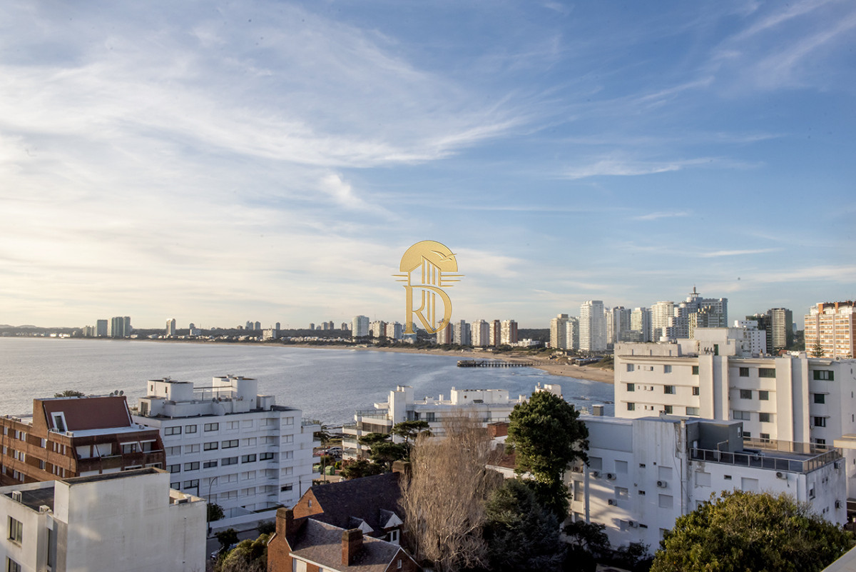 Vende departamento de 3 dormitorios con vista al Puerto, Punta del Este -id-207-7