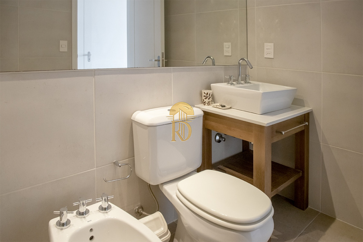Se vende apartamento en ocean drive II de 3 dormitorios, Punta del Este -id-86-25