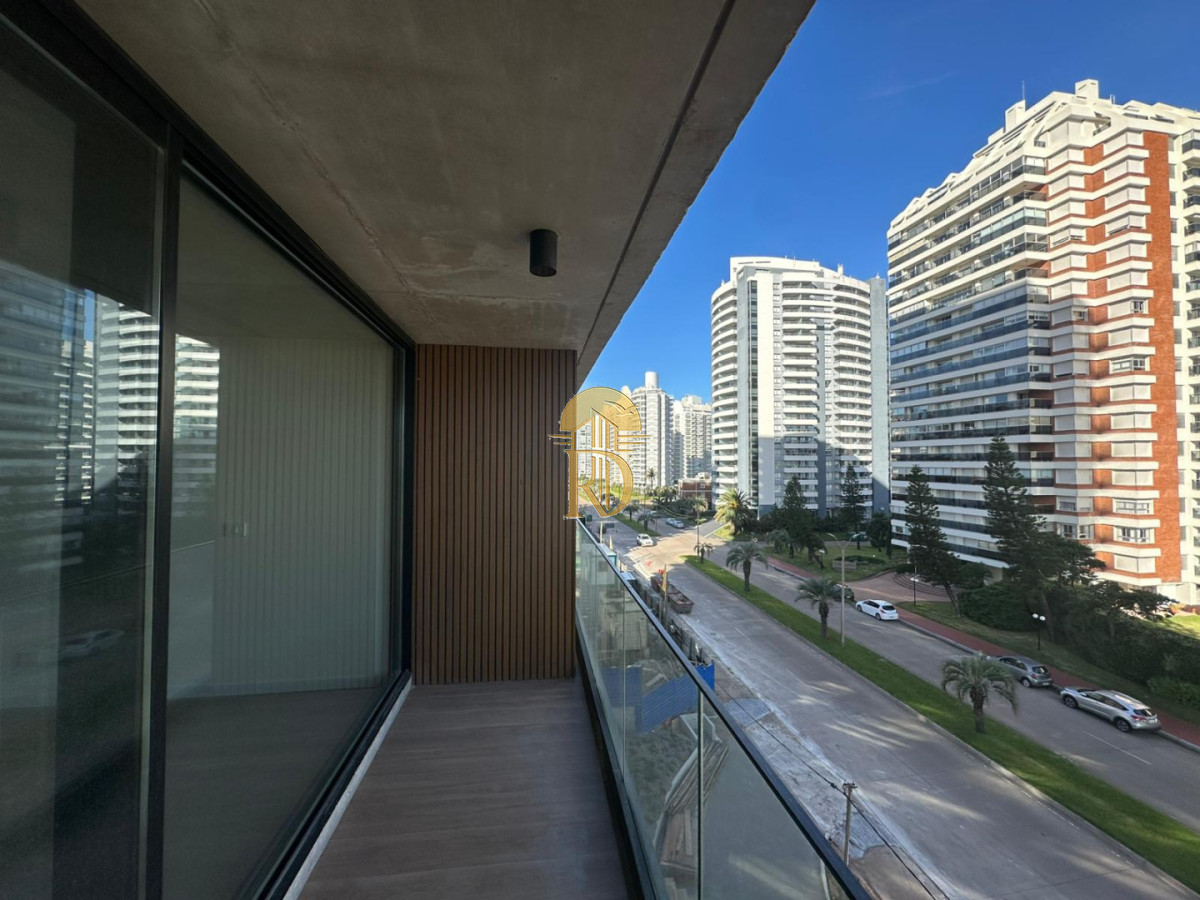 A estrenar, proxiimo a Playa Mansa y Playa Brava, Punta del Este, Torres del Este, Reventa -id-784-4
