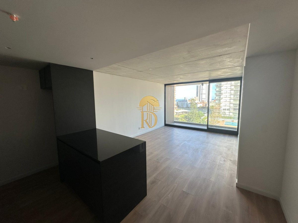 A estrenar, proxiimo a Playa Mansa y Playa Brava, Punta del Este, Torres del Este, Reventa -id-784-1
