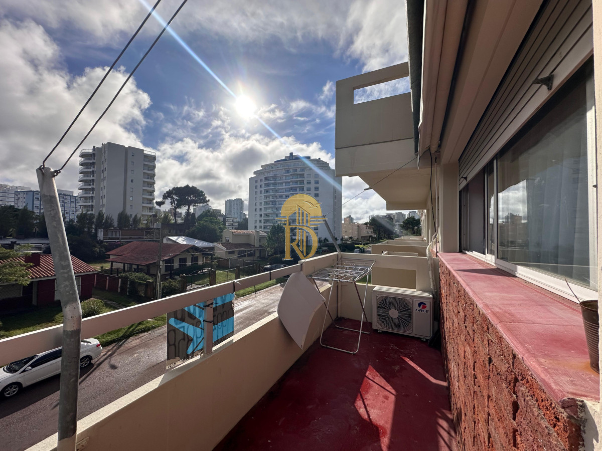 Departamento de 2 dormitorios con 2 baños en venta -id-160-6