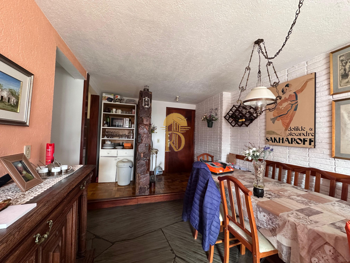 Departamento de 2 dormitorios con 2 baños en venta -id-160-3