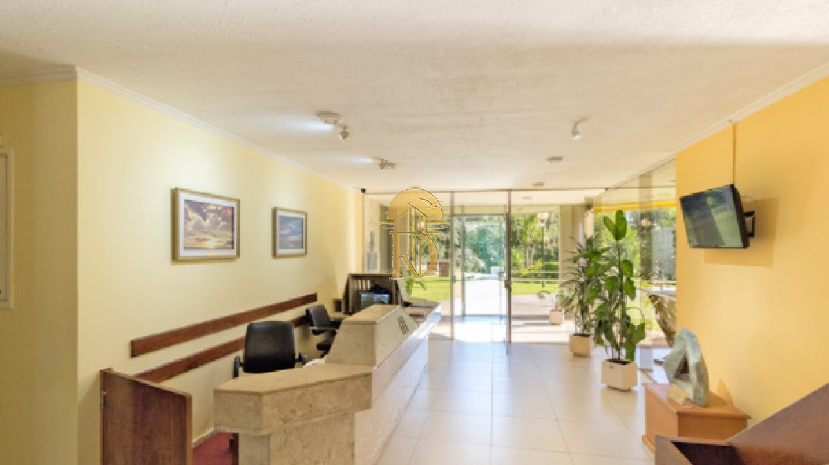 Apartamento en venta de 2 dormitorios en Parada 18 de Av. Roosevelt, Punta del Este -id-224-22