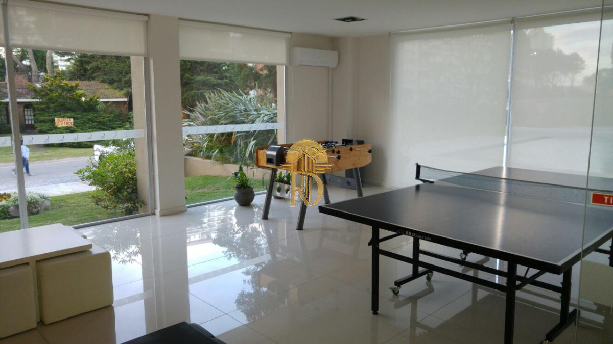 Departamento de 1 dormitorio en venta en Aidy Grill , Punta del este -id-917-27
