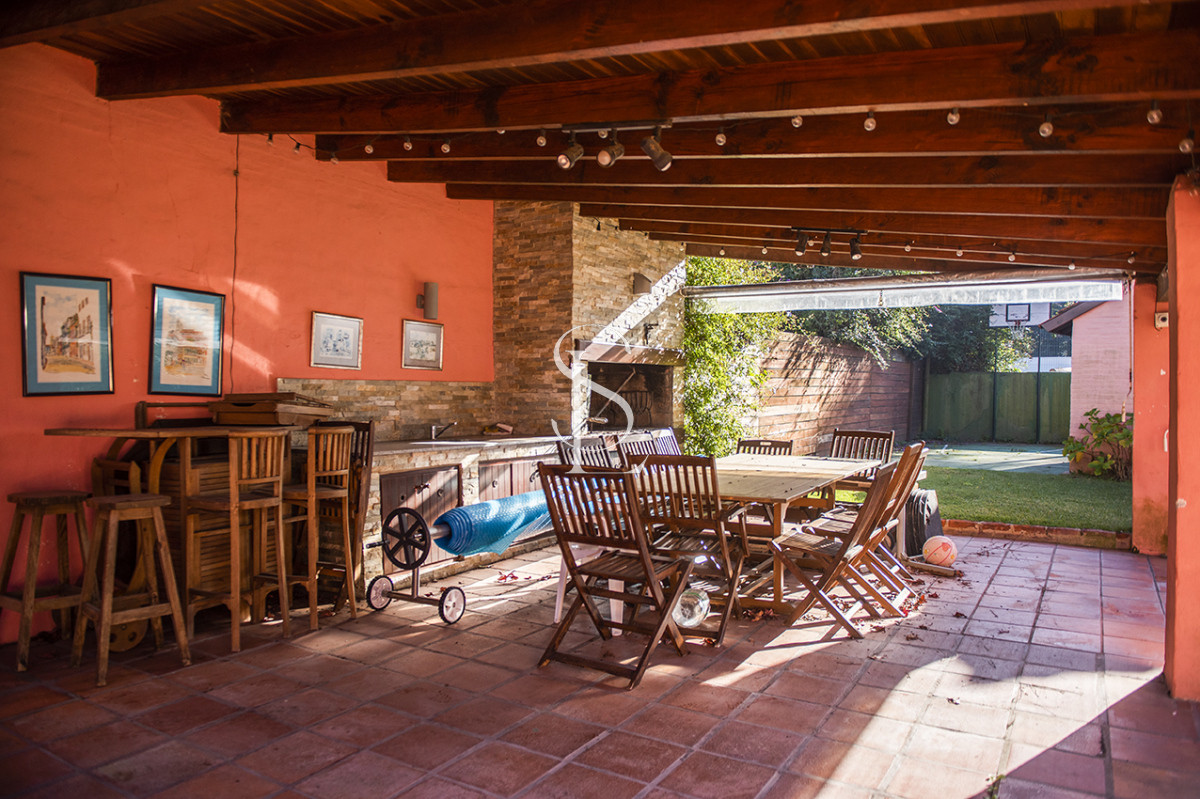 Casa ID.267 - Muy linda casa en venta, zona inmejorable, 3 dormitorios y servicio