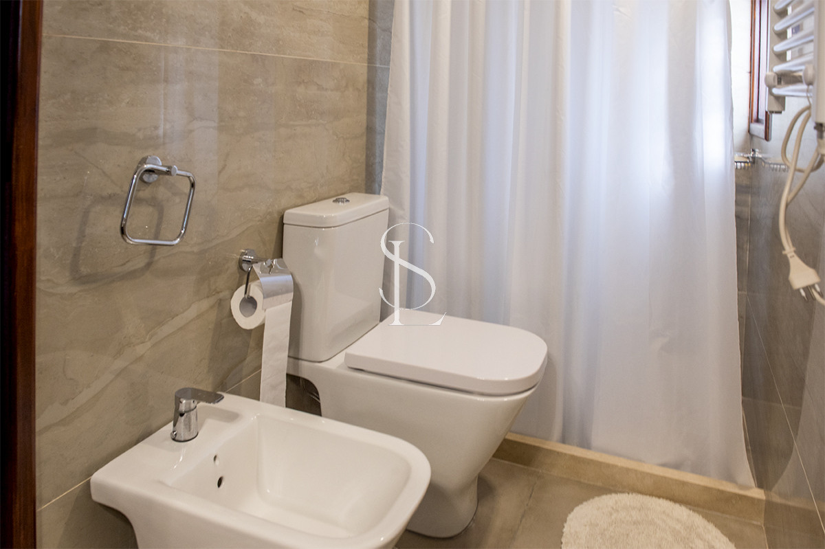 Casa ID.267 - Muy linda casa en venta, zona inmejorable, 3 dormitorios y servicio