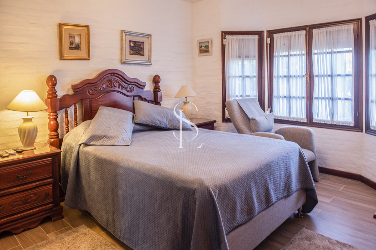 Casa ID.267 - Muy linda casa en venta, zona inmejorable, 3 dormitorios y servicio