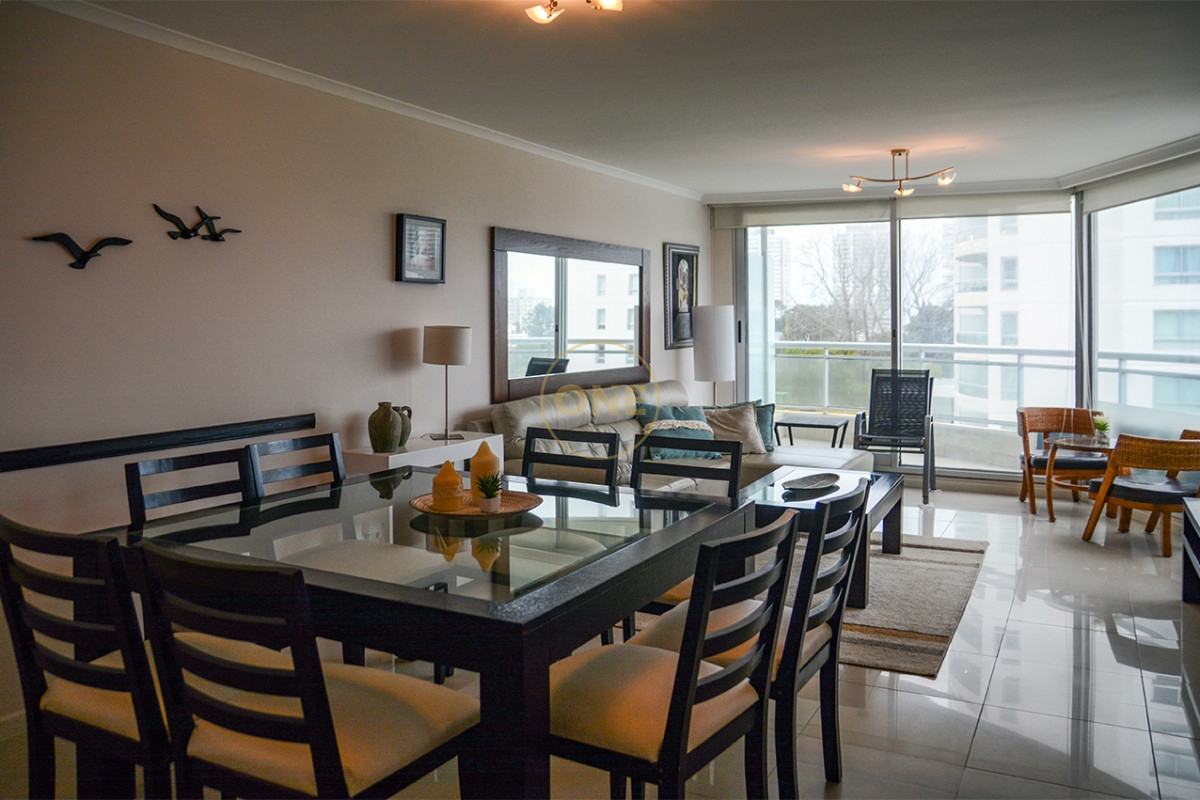 Apartamento ID.2227 - Departamento de 3 dormitorios en venta en Ocean Drive. 