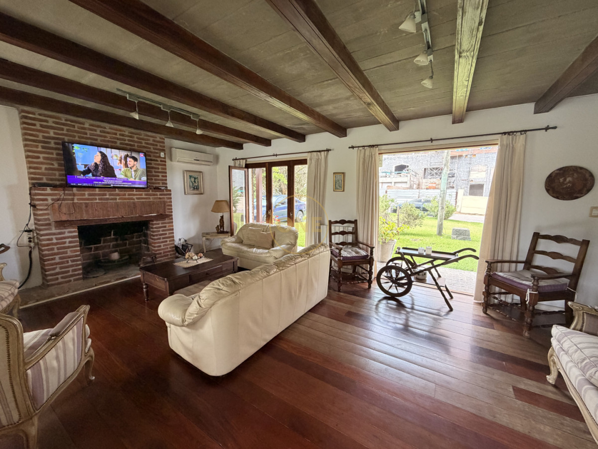 Casa ID.2136 - Vende hermosa casa en san rafael , cerca del mar, Punta del Este