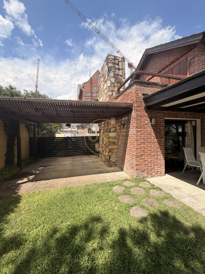 Casa ID.2136 - Vende hermosa casa en san rafael , cerca del mar, Punta del Este