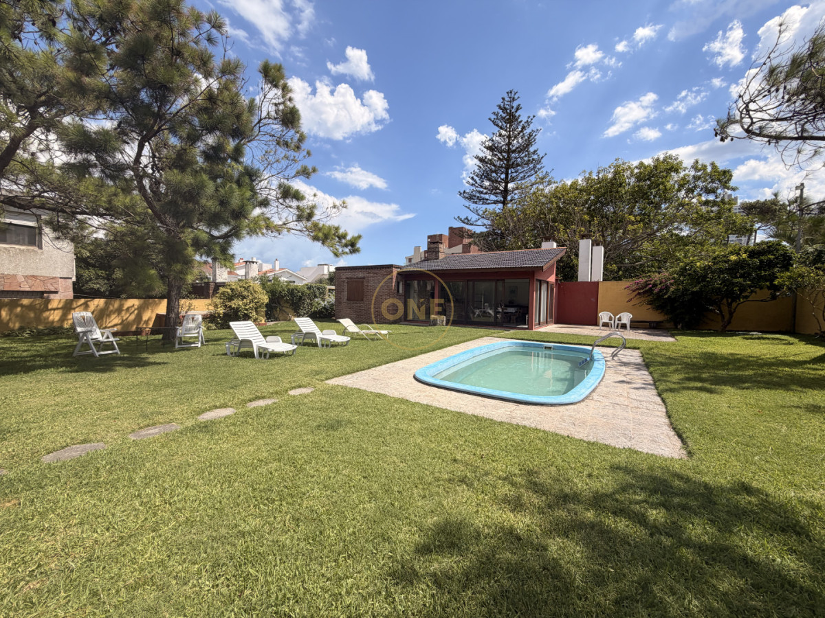 Casa ID.2136 - Vende hermosa casa en san rafael , cerca del mar, Punta del Este
