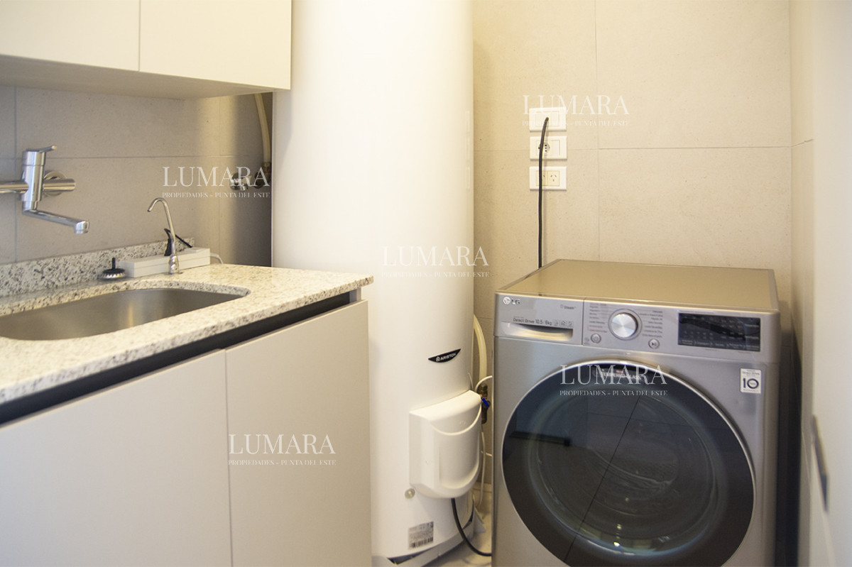 Apartamento ID.2845 - Espectacular planta en LE PARC III, Esquinero en venta