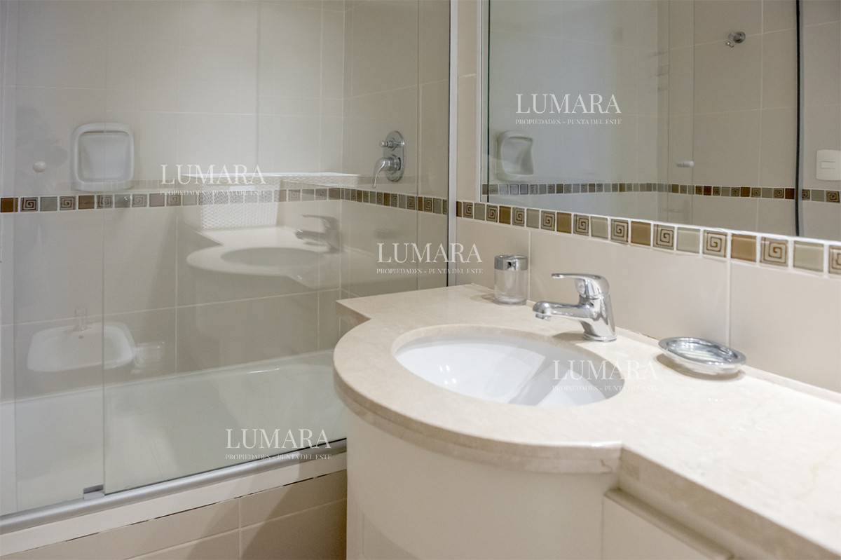 Apartamento ID.2740 - En venta Elegante apartamento en San Rafael, Punta del Este