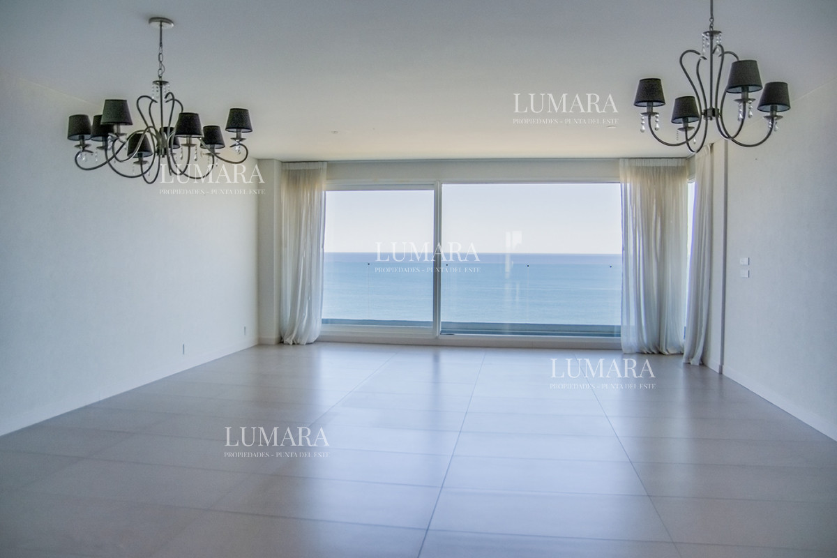 Apartamento ID.2845 - Espectacular planta en LE PARC III, Esquinero en venta