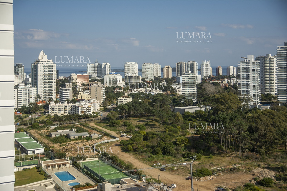 Apartamento ID.2845 - Espectacular planta en LE PARC III, Esquinero en venta