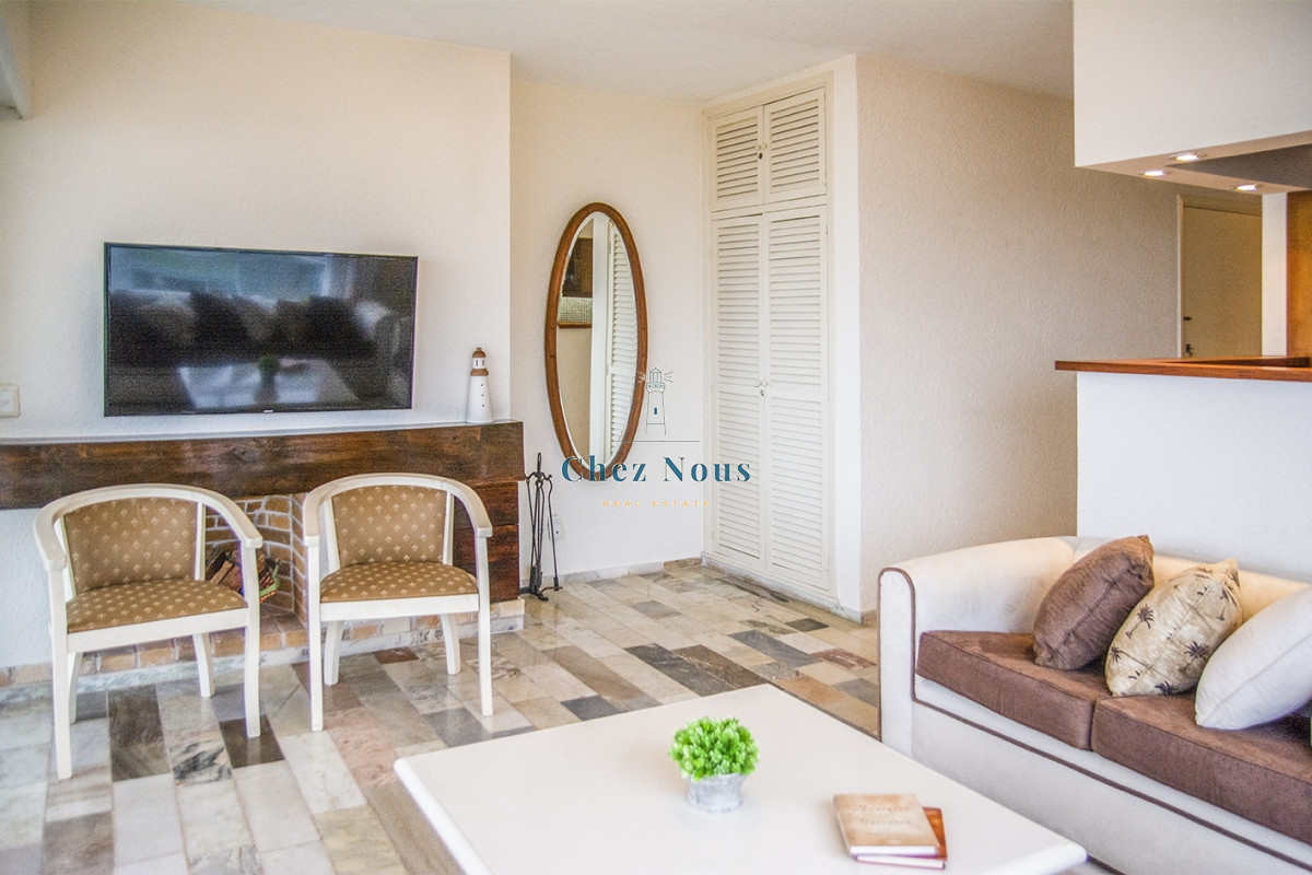 Apartamento ID.697 - Departamento de 3 dormitorio con parrillero en venta , ultimo piso frente al mar, Punta del Este