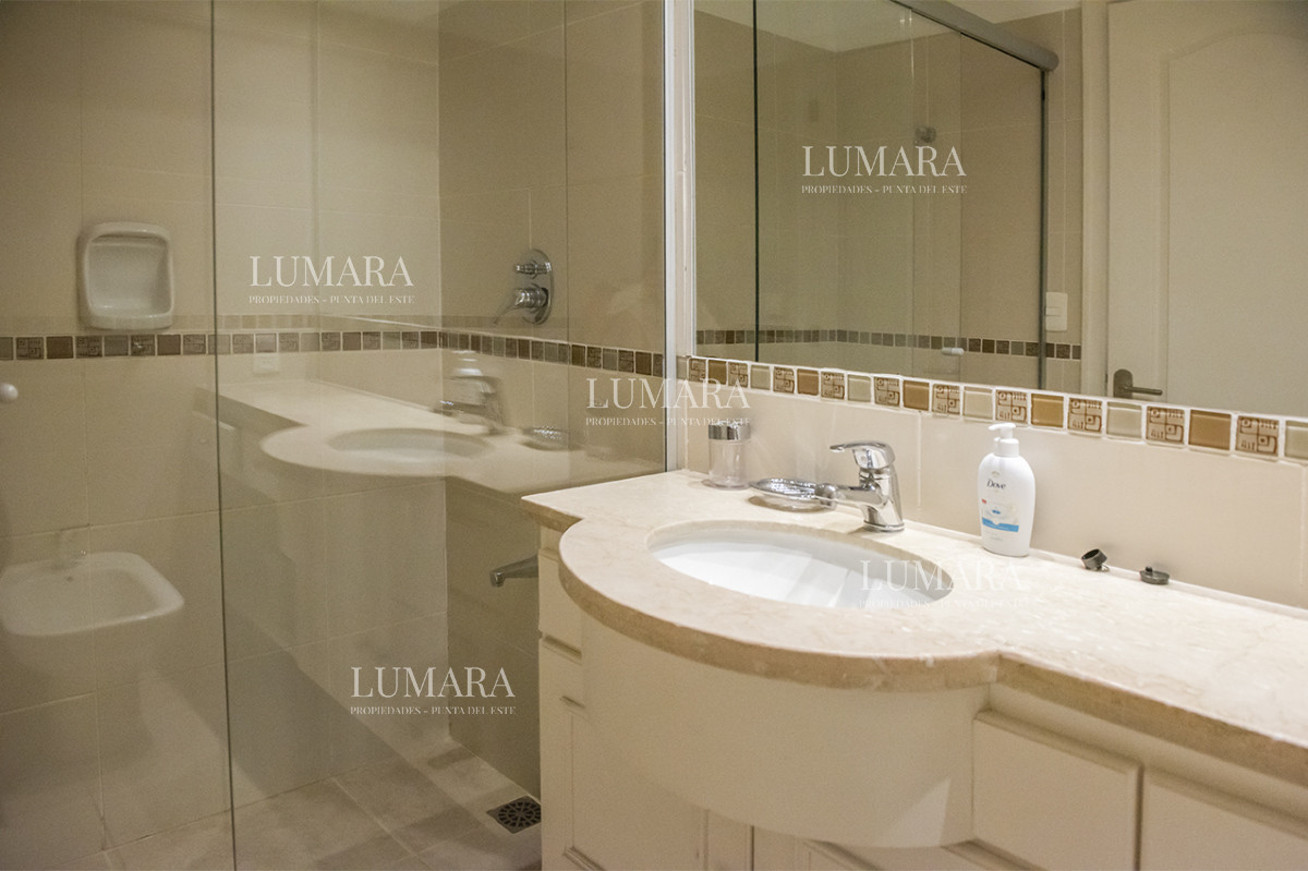 Apartamento ID.2740 - En venta Elegante apartamento en San Rafael, Punta del Este