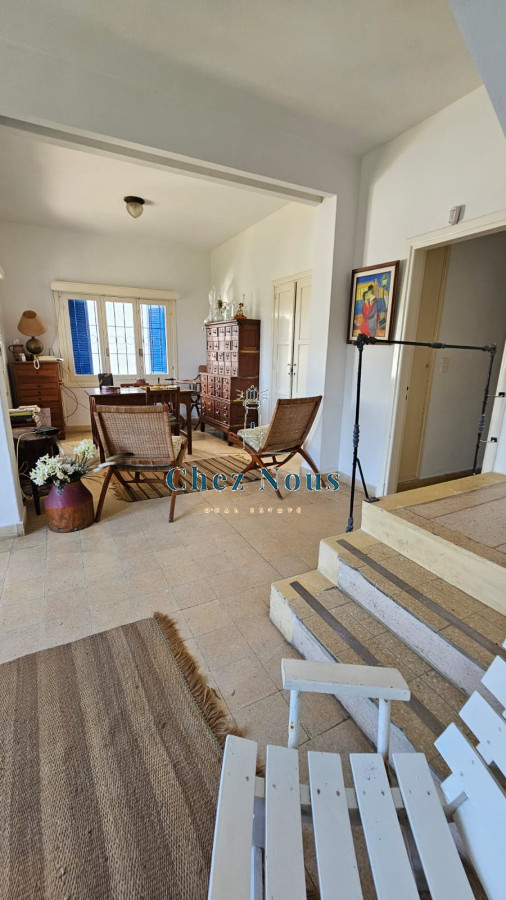 Casa ID.640 - Importante residencia frente al mar en venta.