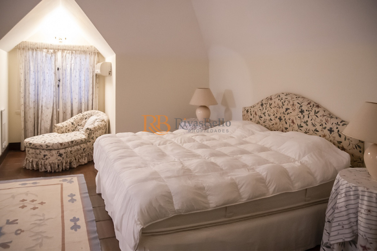 Casa ID.40 - Golf Casa 5 Dormitorios en Suite Muy amplio terreno