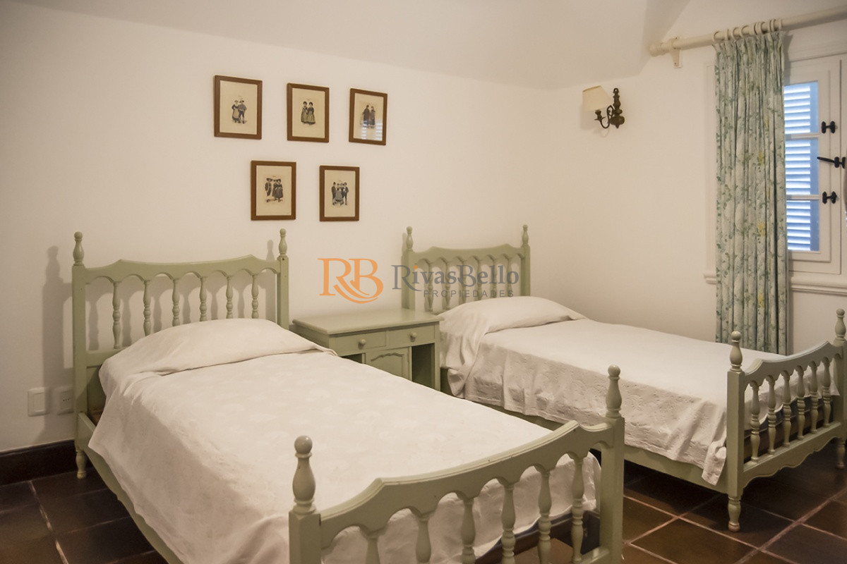 Casa ID.40 - Golf Casa 5 Dormitorios en Suite Muy amplio terreno