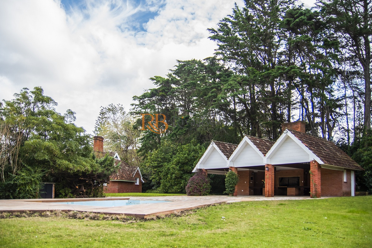 Casa ID.83 - Hermosísima casa en Golf, Punta del Este