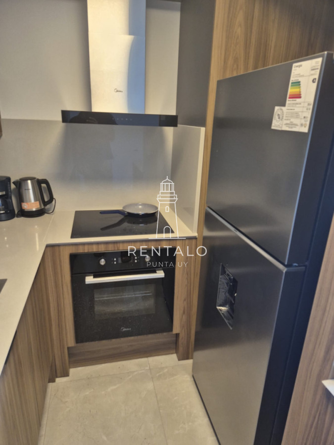 Apartamento ID.848 - Apartamento en alquiler anual de 2 dormitorios en punta del este full amenities