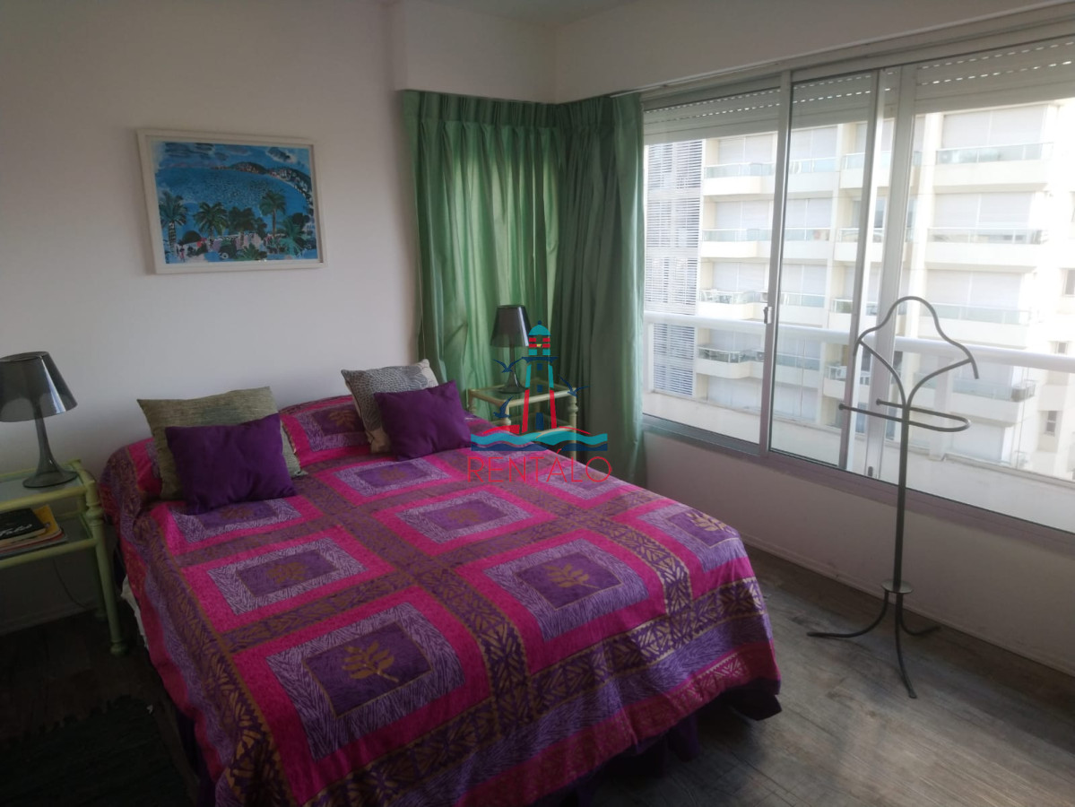 Apartamento ID.499 - Apartamento en venta  de 3 dormitorios en Edificio Torre Marina, Punta del este 