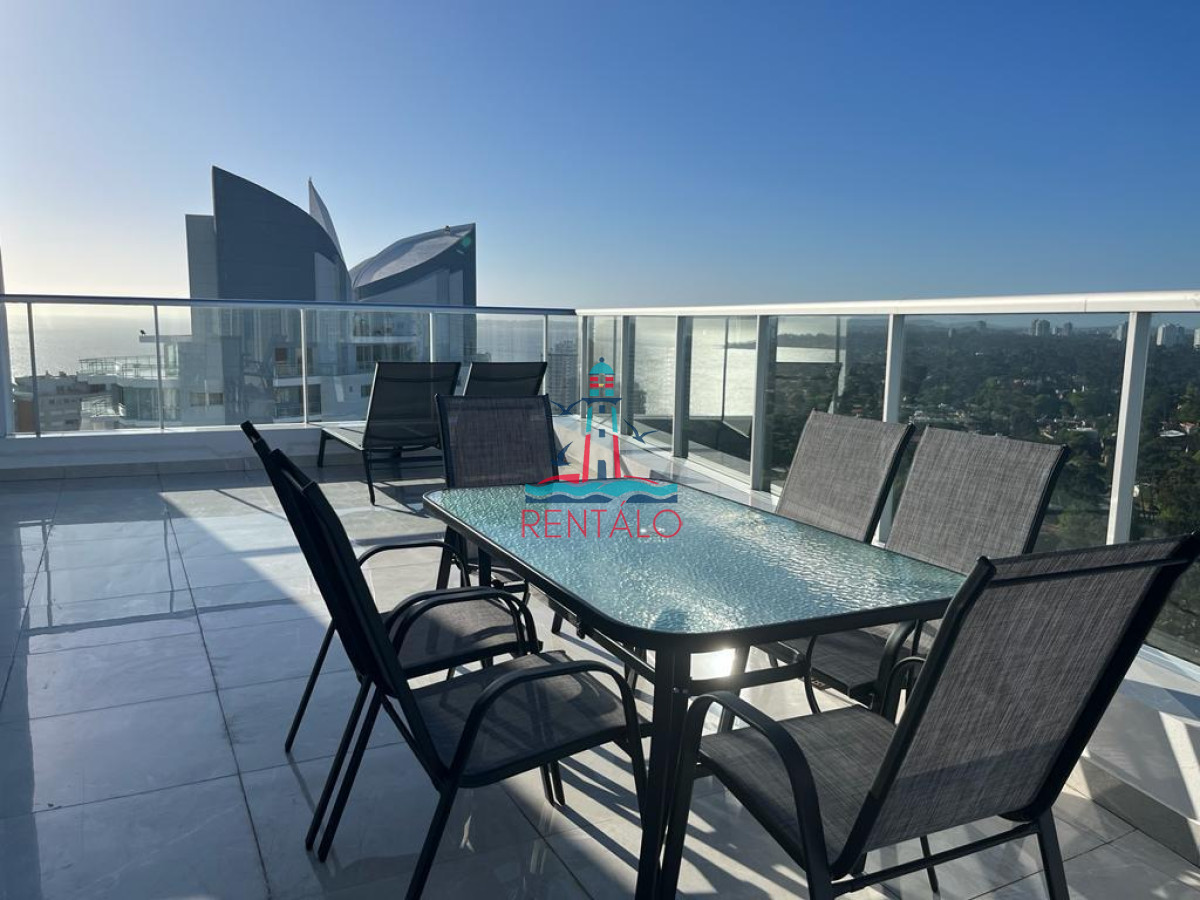 Apartamento ID.338 - Penthouse en punta del este en venta 4 dormitorios