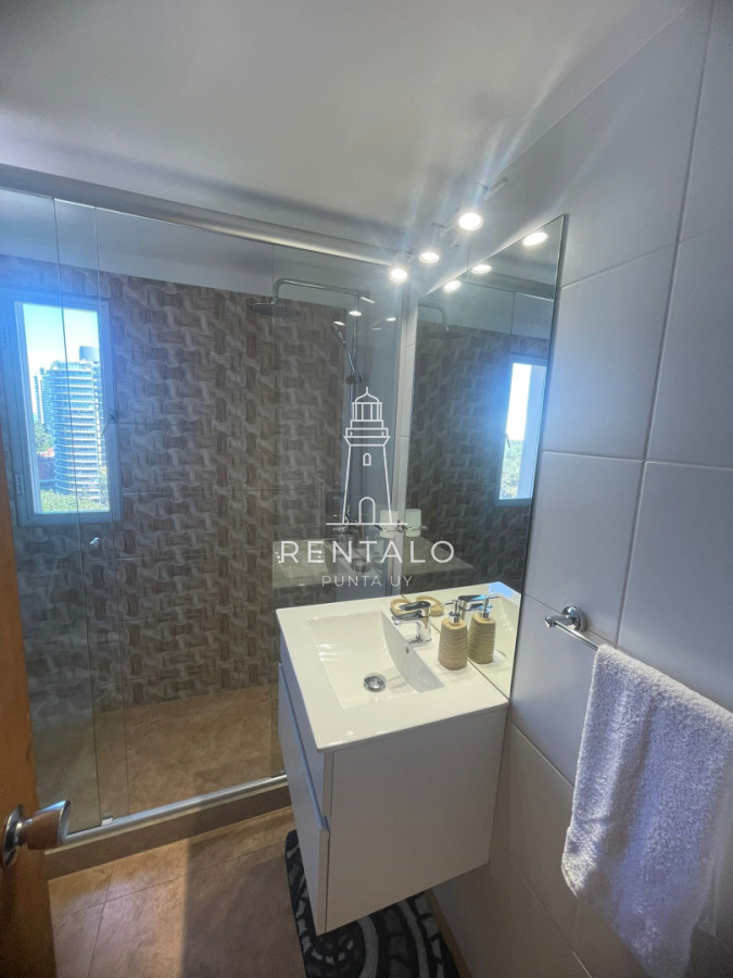 Apartamento ID.860 - Apartamento en venta de 2 dormitorios en Punta del Este 