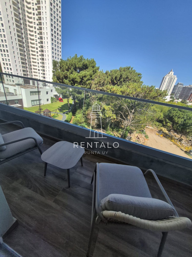 Apartamento ID.848 - Apartamento en alquiler anual de 2 dormitorios en punta del este full amenities