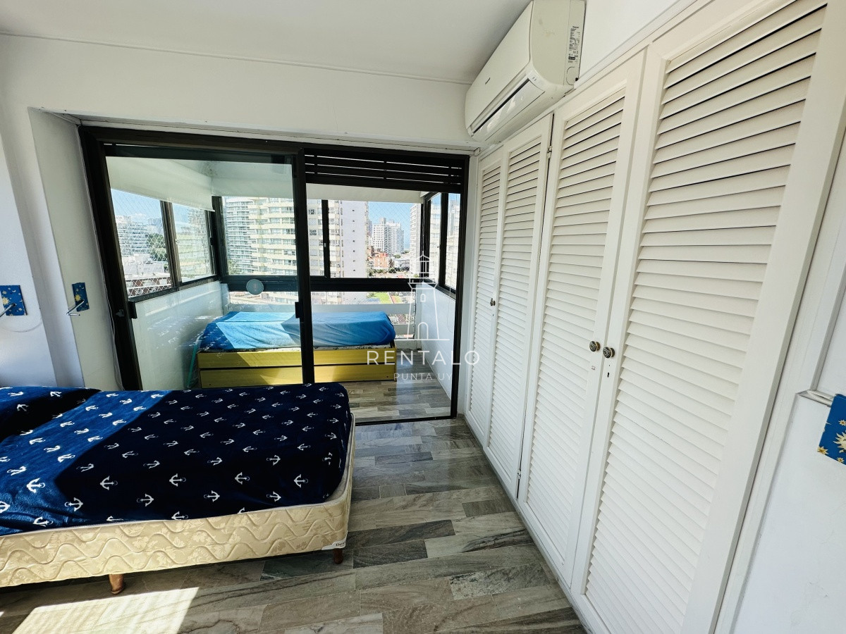 Apartamento ID.943 - Apartamento en venta de 3 dormitorios en Playa Brava , Punta del este 