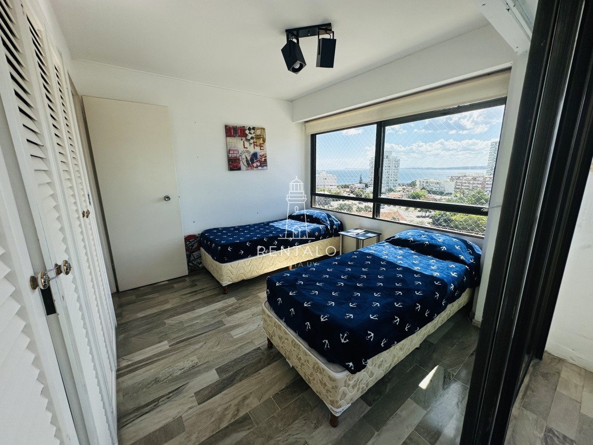 Apartamento ID.943 - Apartamento en venta de 3 dormitorios en Playa Brava , Punta del este 