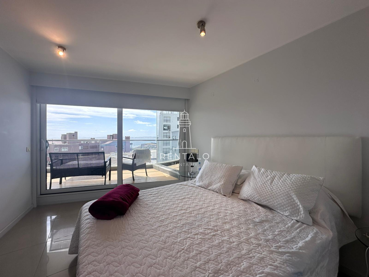 Apartamento ID.1042 - Apartamento en venta de 3 dormitorios playa mansa 
