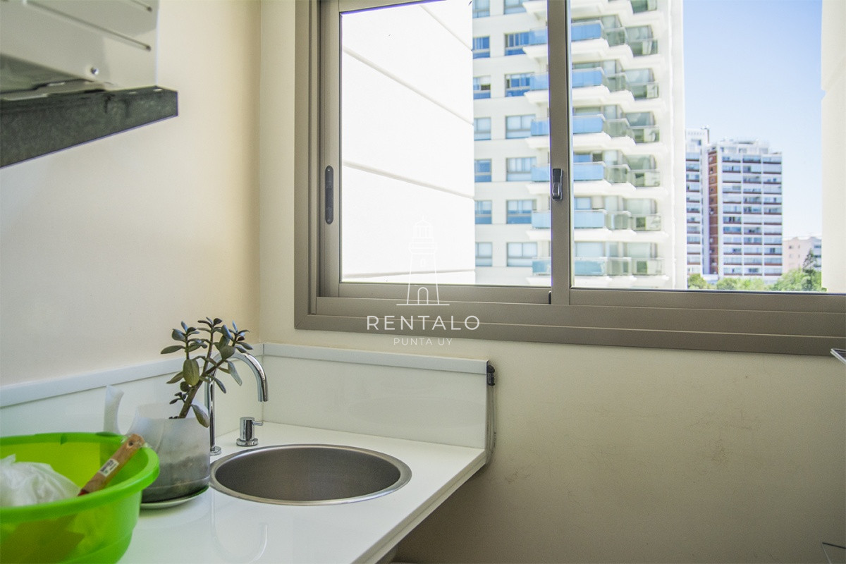 Apartamento ID.348 - Hermoso departamento en edificio Imperiale en alquiler, 3 dormitorios en suite