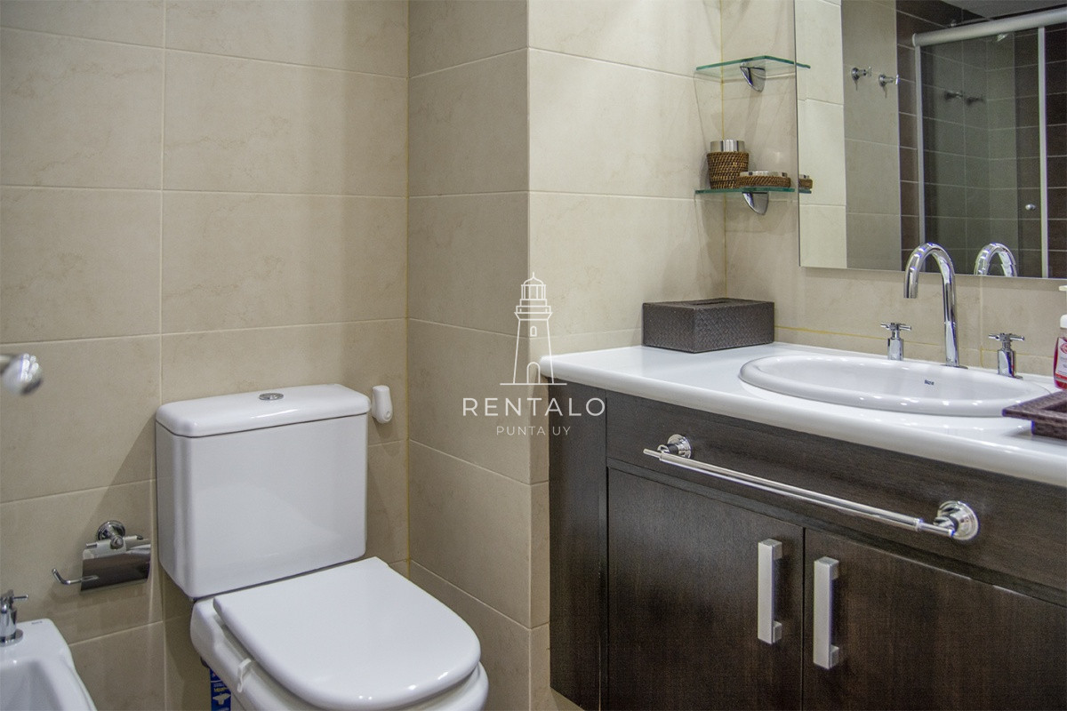 Apartamento ID.348 - Hermoso departamento en edificio Imperiale en alquiler, 3 dormitorios en suite