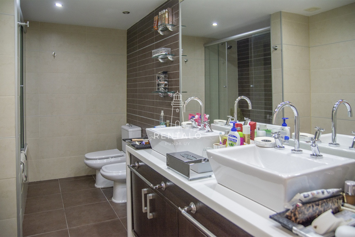 Apartamento ID.348 - Hermoso departamento en edificio Imperiale en alquiler, 3 dormitorios en suite