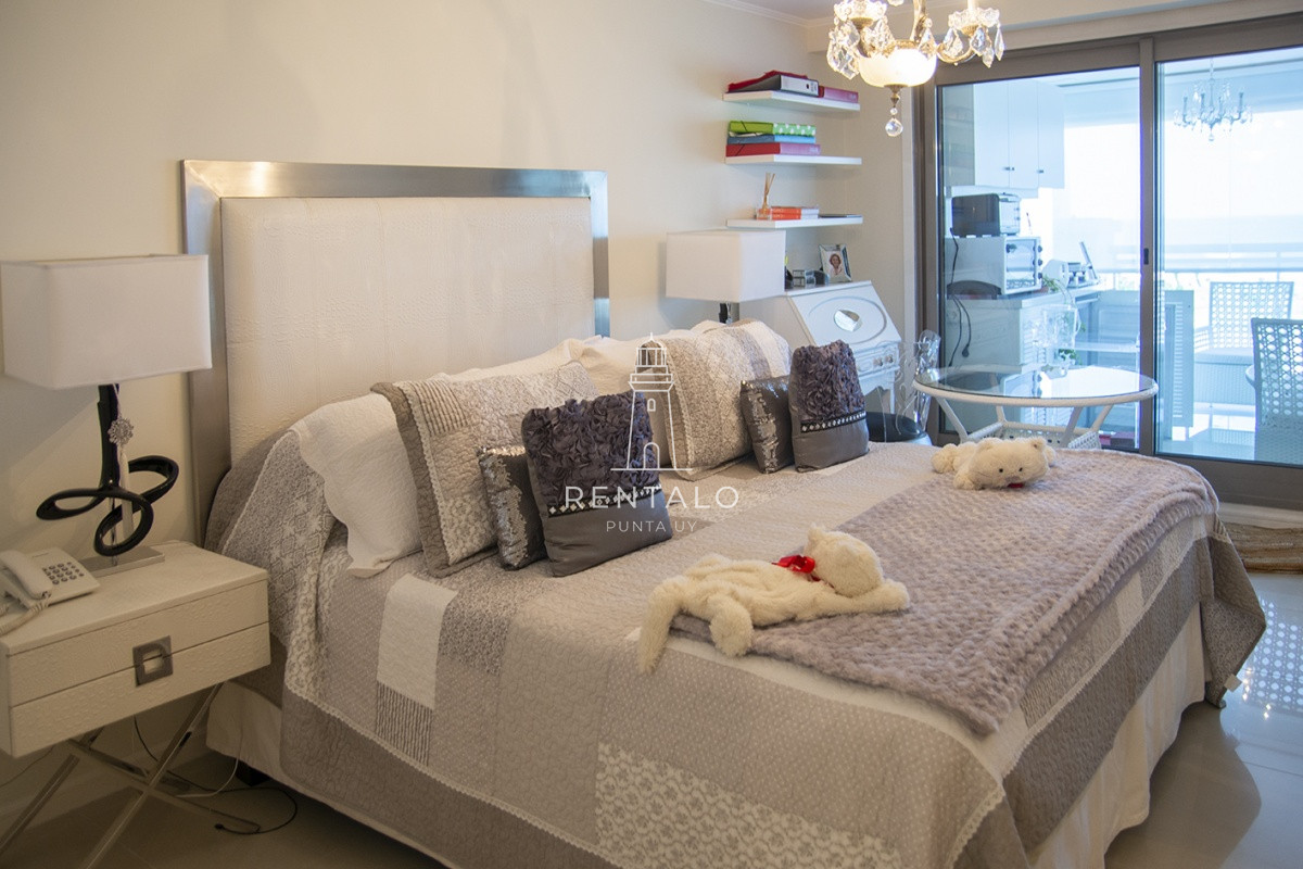 Apartamento ID.348 - Hermoso departamento en edificio Imperiale en alquiler, 3 dormitorios en suite