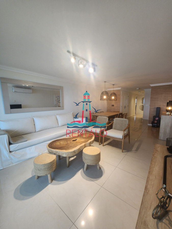 Apartamento ID.347 - Torre Imperiale Punta Del Este, Departamento de 3 dormitorios