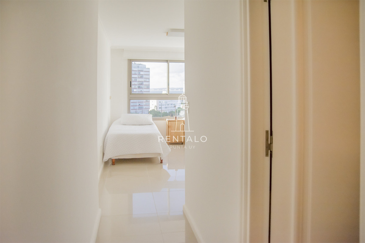 Apartamento ID.347 - Torre Imperiale Punta Del Este, Departamento de 3 dormitorios